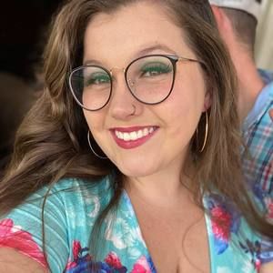 Meet your Posher, Whitney